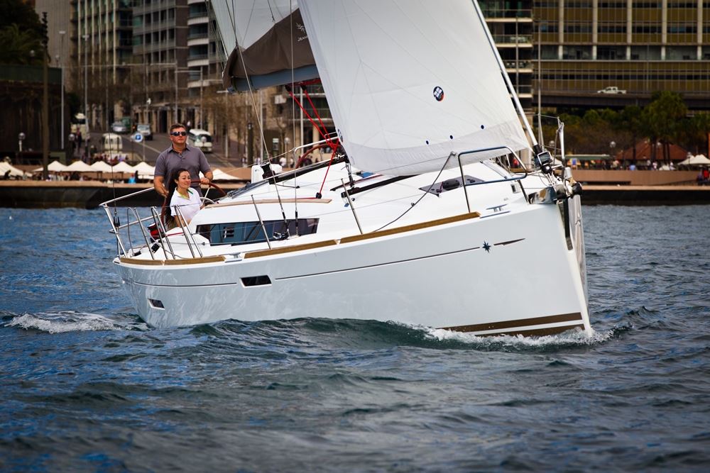 Sun Odyssey 389 Class