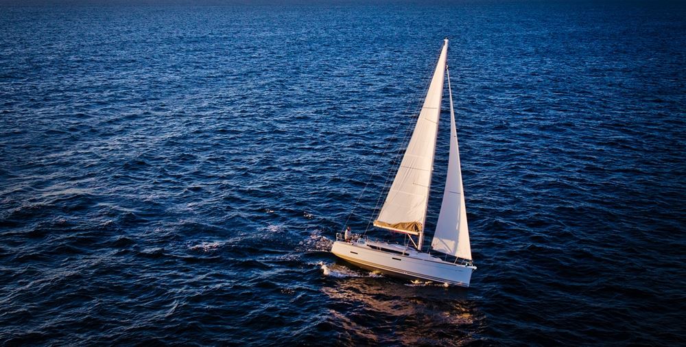 Sun Odyssey 389 Class