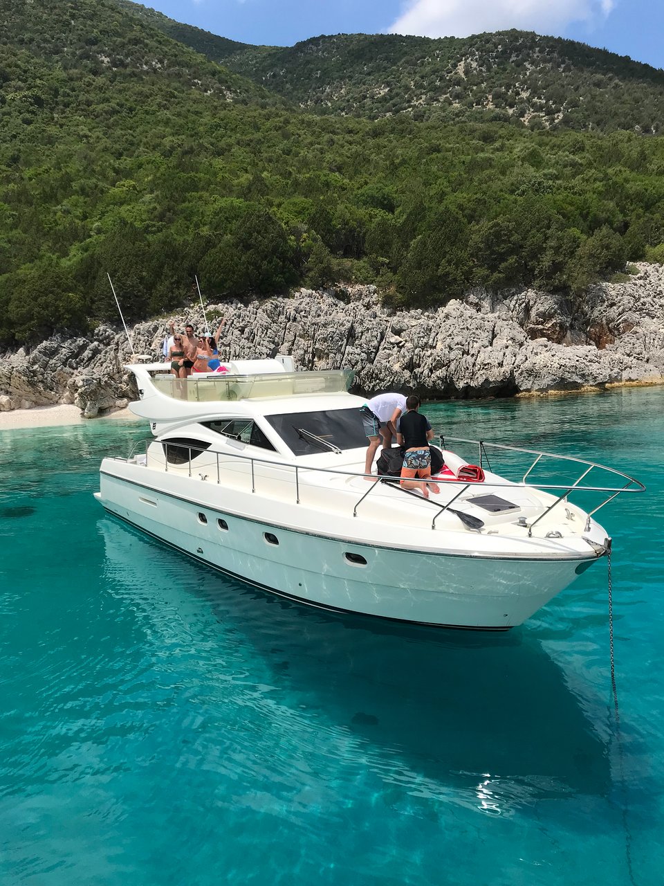 Ferretti 46