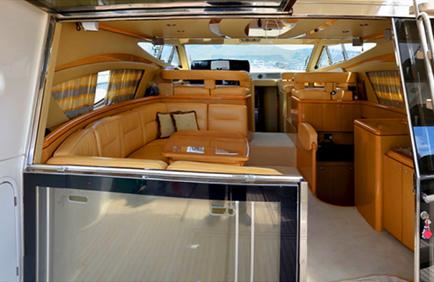 Ferretti 46